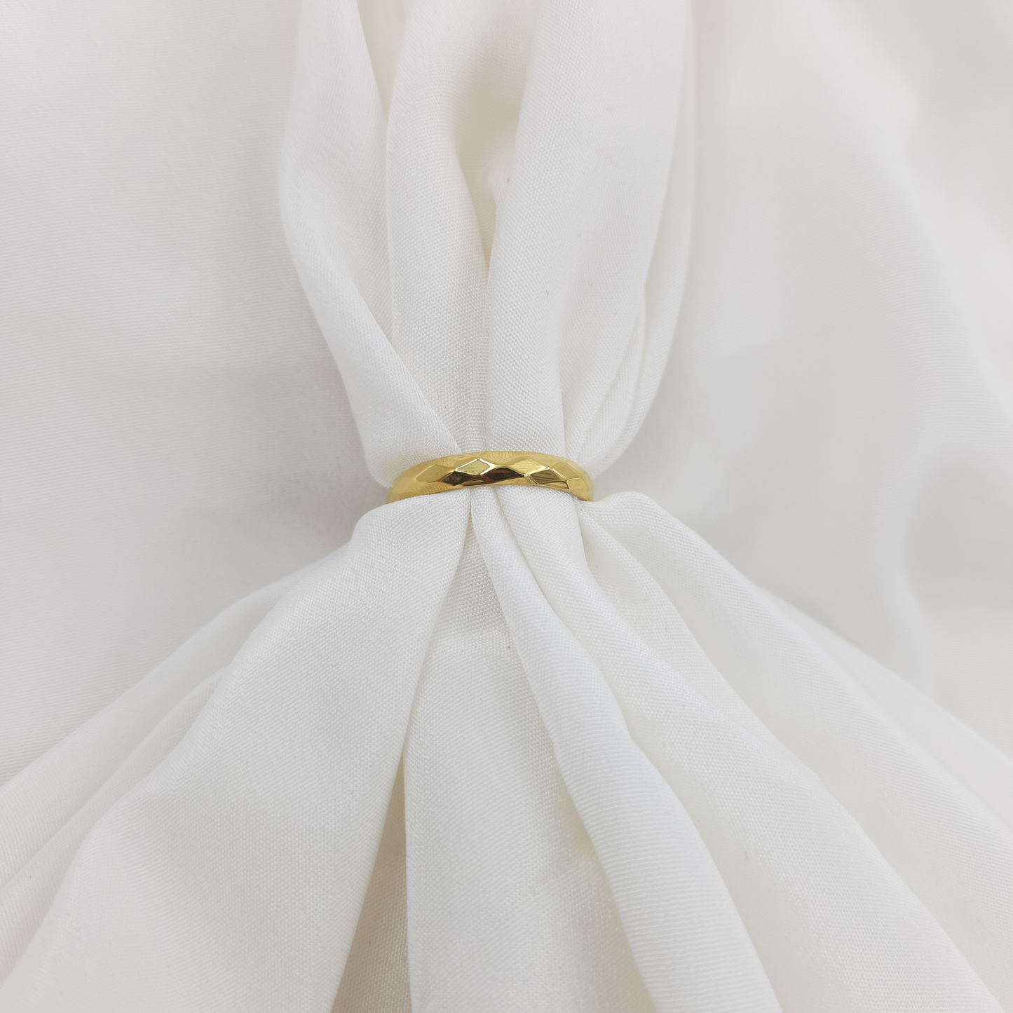TEXTURED BAND RING