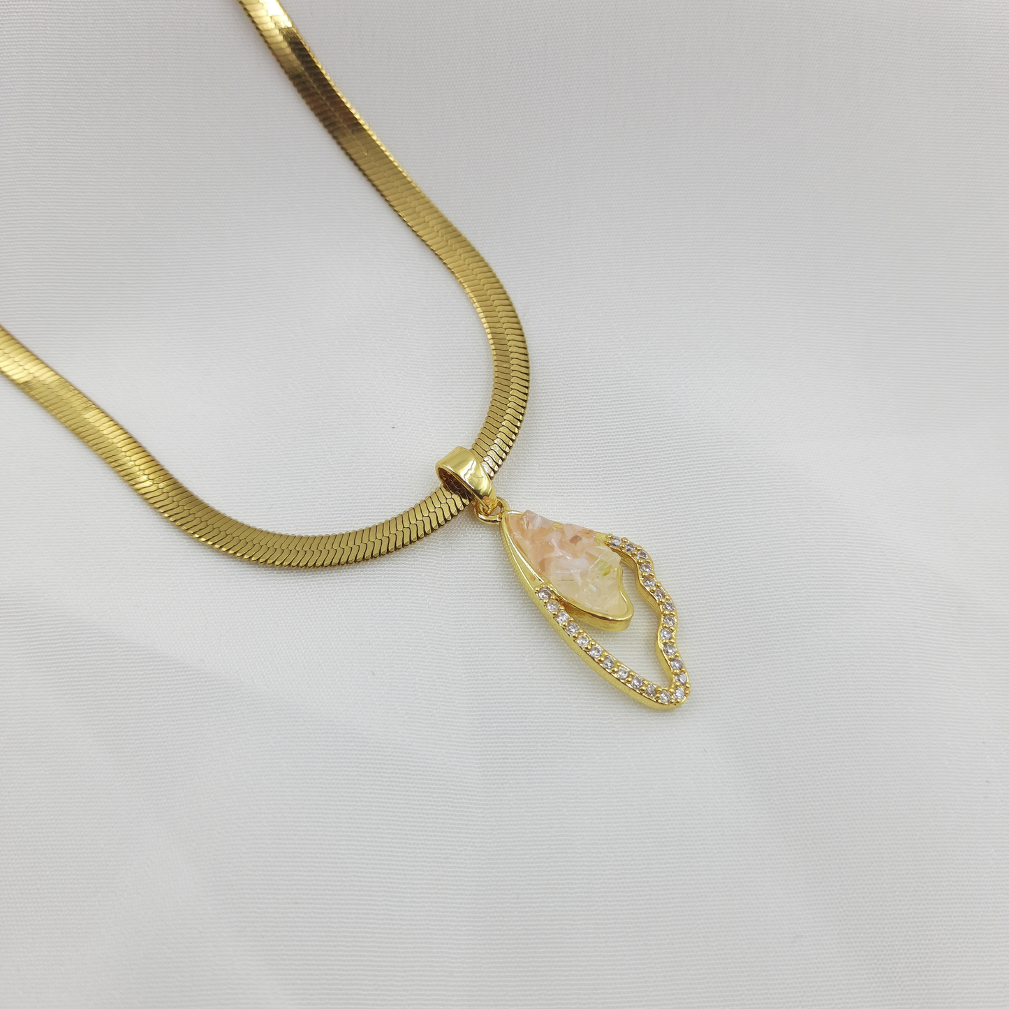 PASTELSTONE NECKLACE