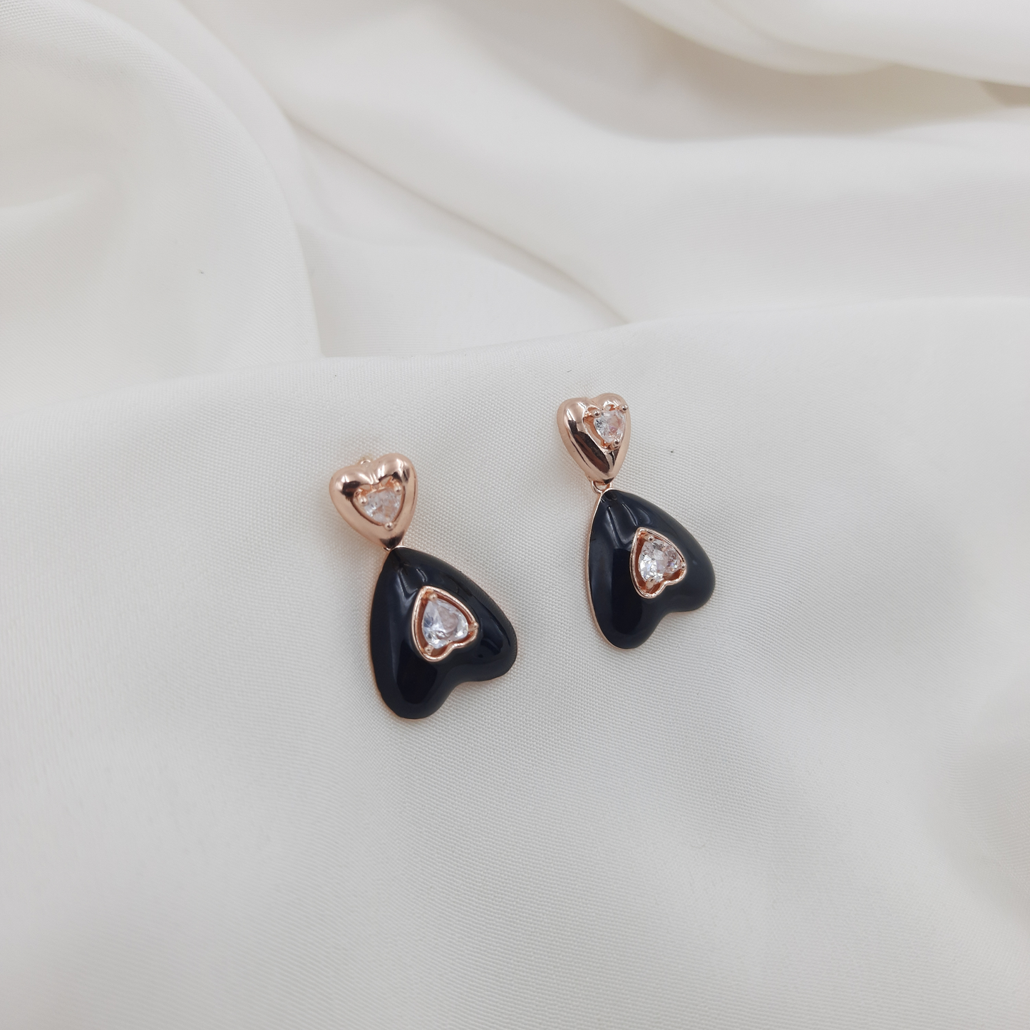 BLACK ENAMEL HEART DROP EARRING