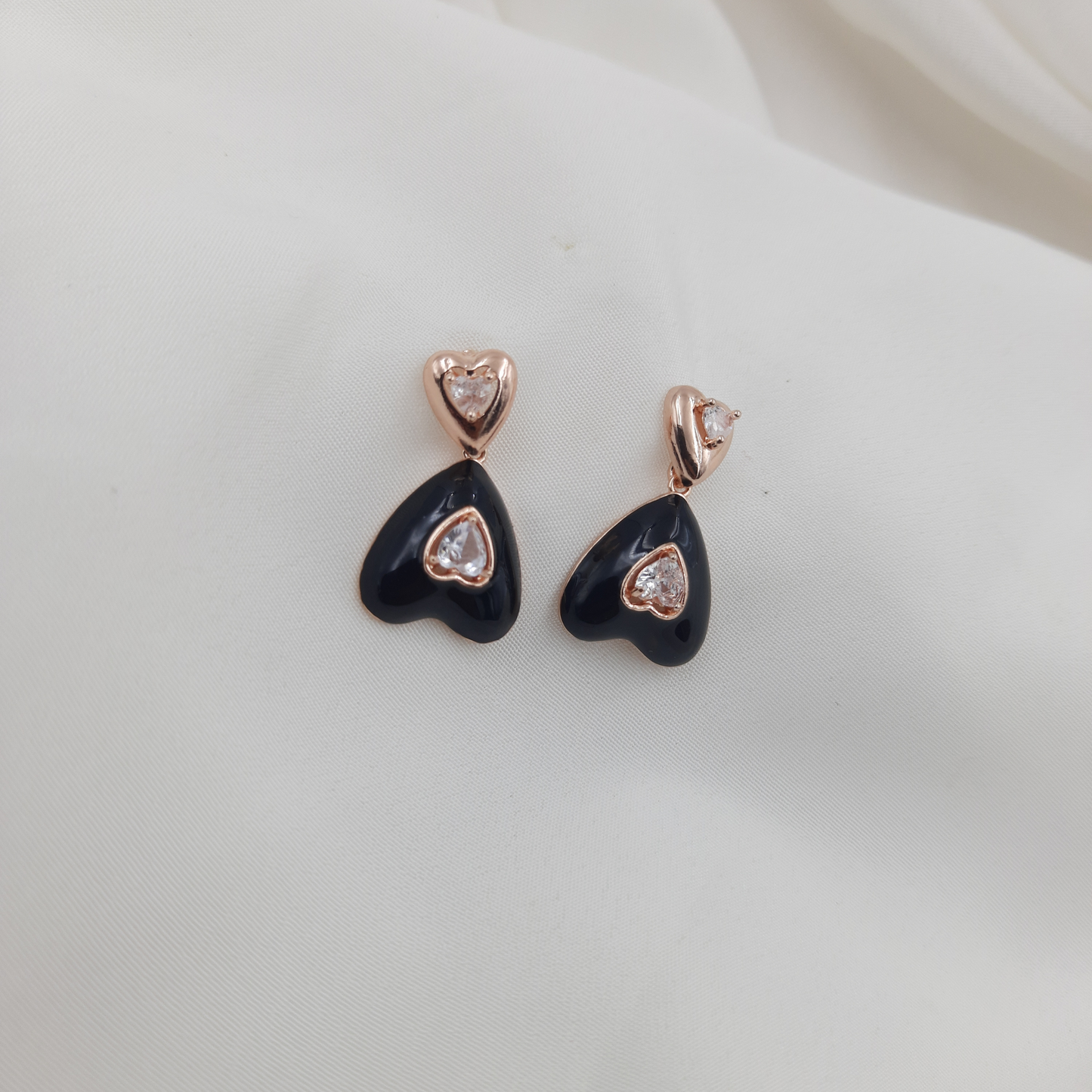 BLACK ENAMEL HEART DROP EARRING