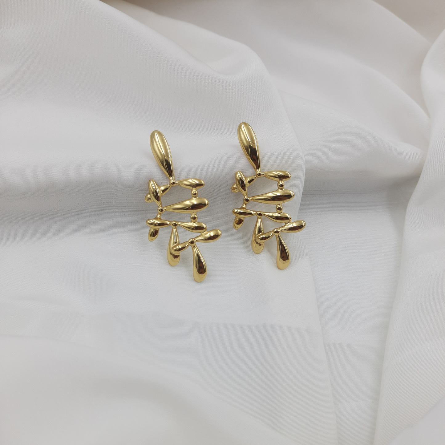 ABSTRACT GOLD DROP EARRING