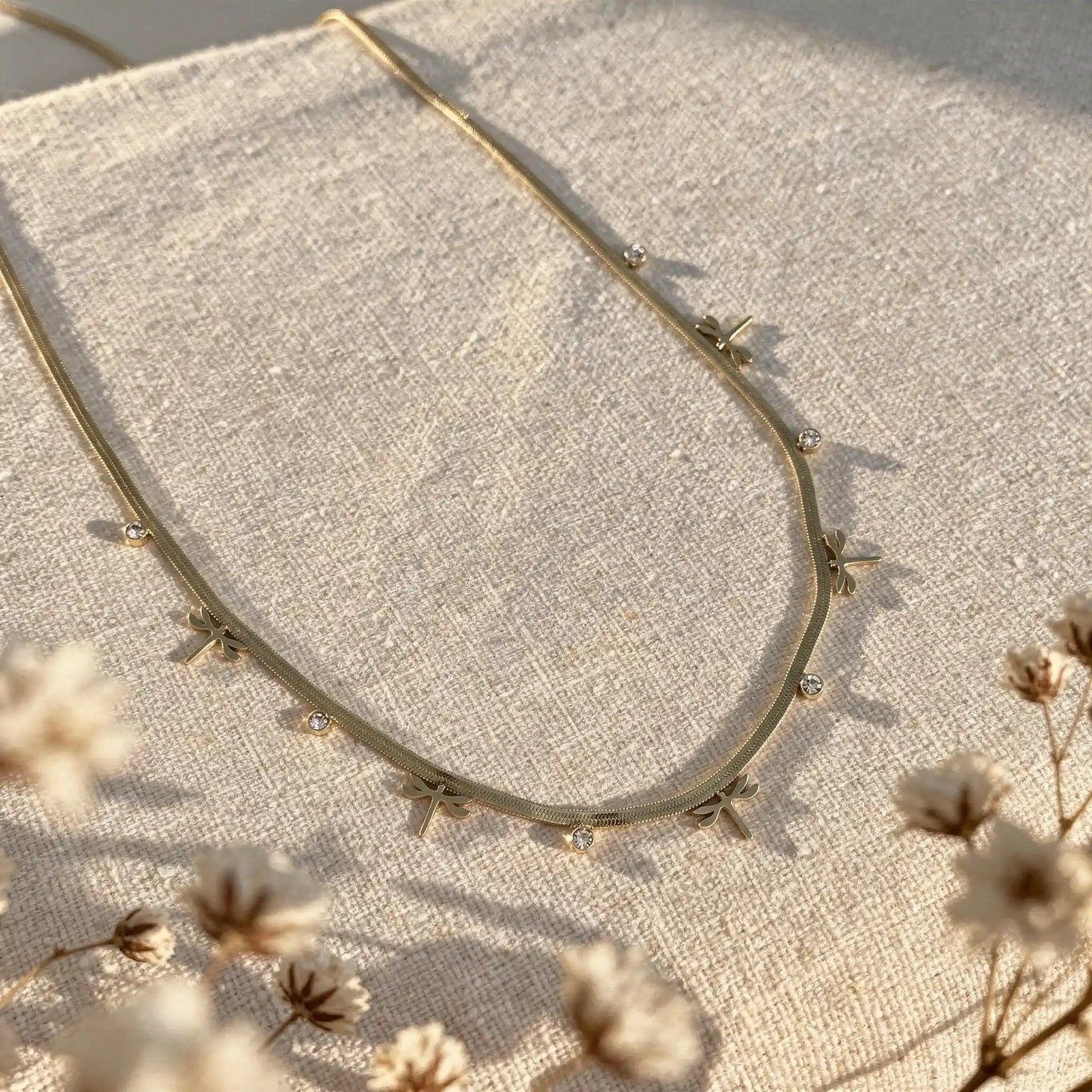DRAGONFLY CHARM NECKLACE