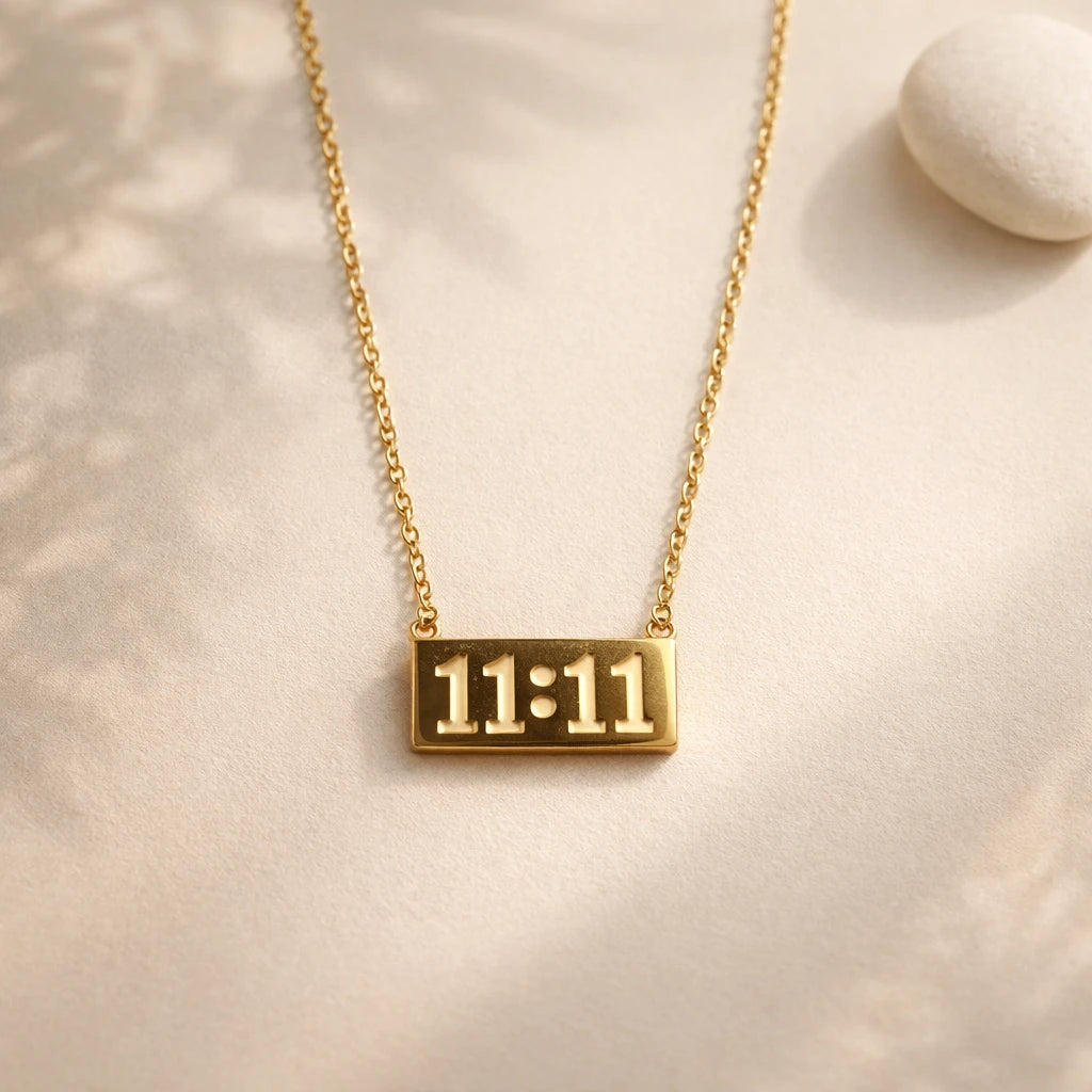 MINIMAL 11:11 PLATE NECKLACE