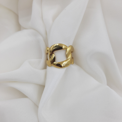 CHUNKY CHAINLINK STATEMENT RING