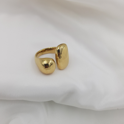 BOLD GOLD-PLATED OPEN RING