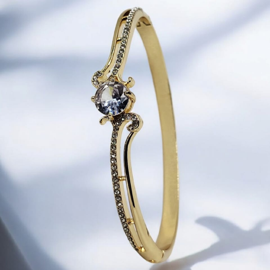 CENTER SOLITAIRE KADA BRACELET BY ATKT