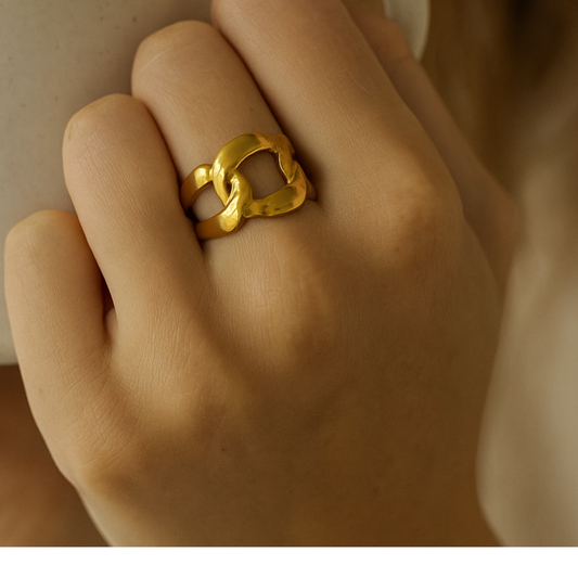 CHUNKY CHAINLINK STATEMENT RING