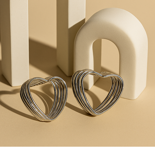 MODERN WIRE HEART HOOP EARRING