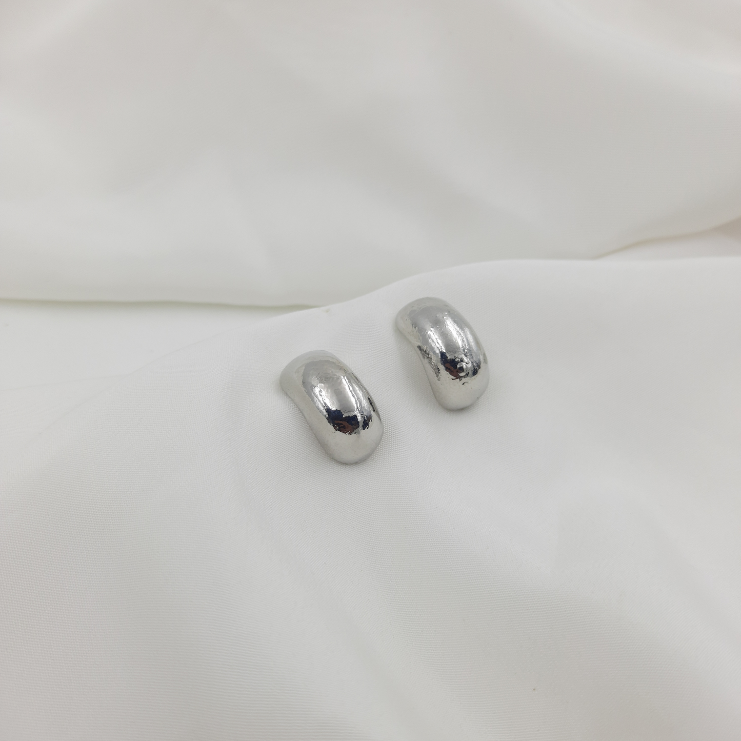 BOLD CHUNKY HALF HOOP EARRING