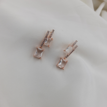 LINE CRYSTAL EARRING