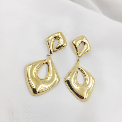 BOLD GEOMETRIC STATEMENT EARRING
