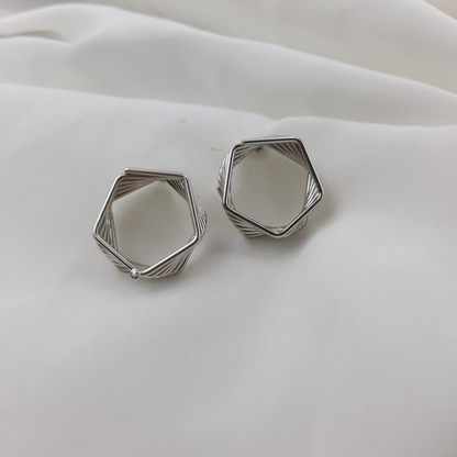 SILVER HEXAGON EARRING