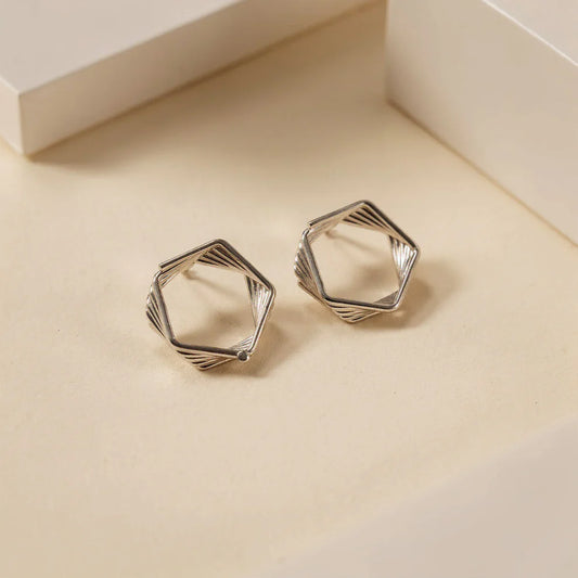 SILVER HEXAGON EARRING