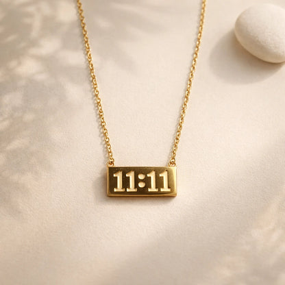 MINIMAL 11:11 PLATE NECKLACE