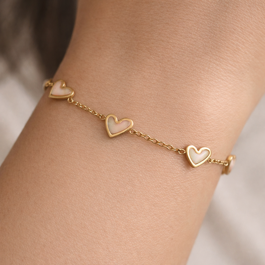 HEART CHARM BRACELET