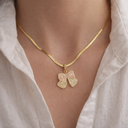 GOLD BOW PENDANT NECKLACE