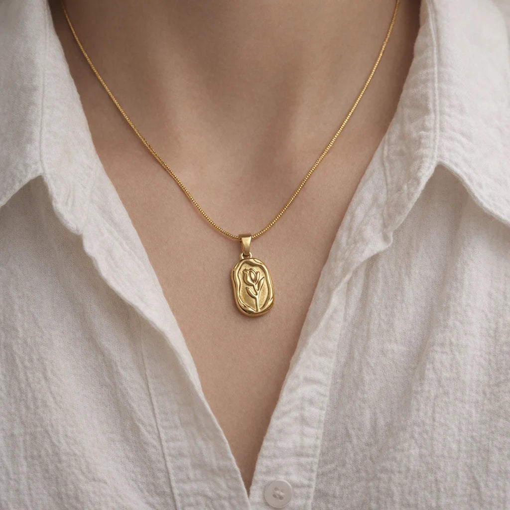 GULABO PENDANT FOR WOMEN