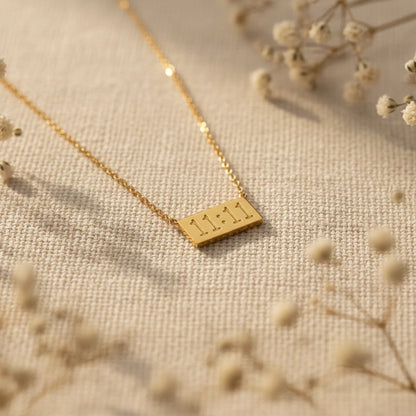 MINIMAL 11:11 PLATE NECKLACE