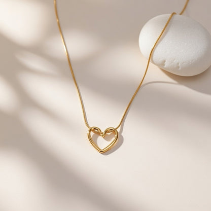 OPEN HEART PENDANT
