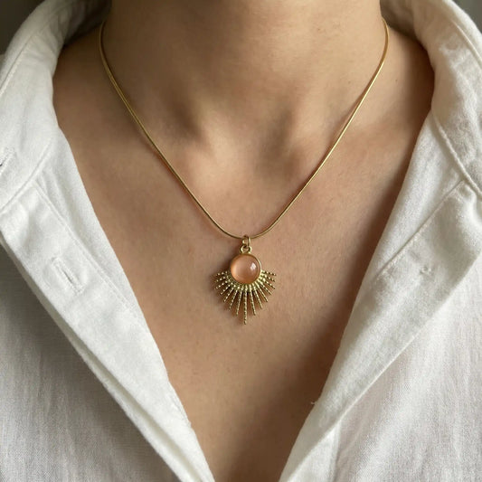 GOLDEN SUNBURST PENDANT