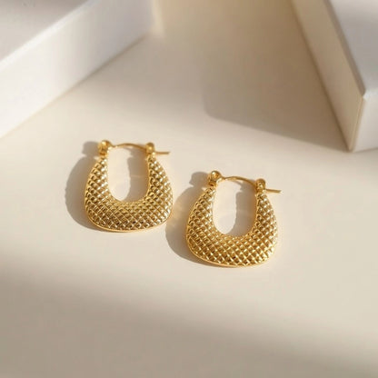 U-SHAPE CHUNKY HOOPS