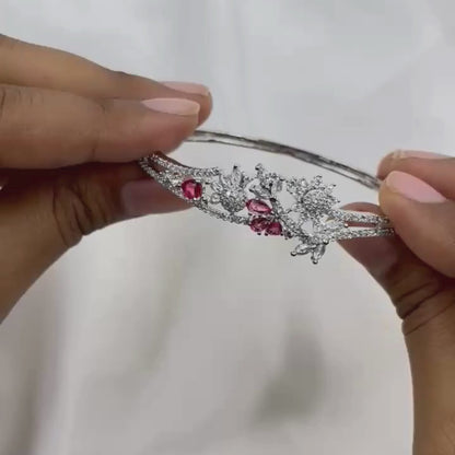 ATKT SILVER TONE FLORAL AD DIAMOND KADA